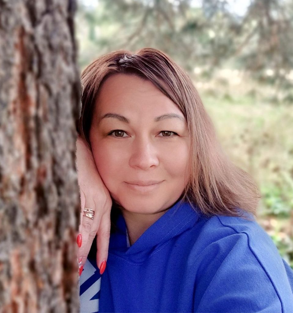 Марина Суркова